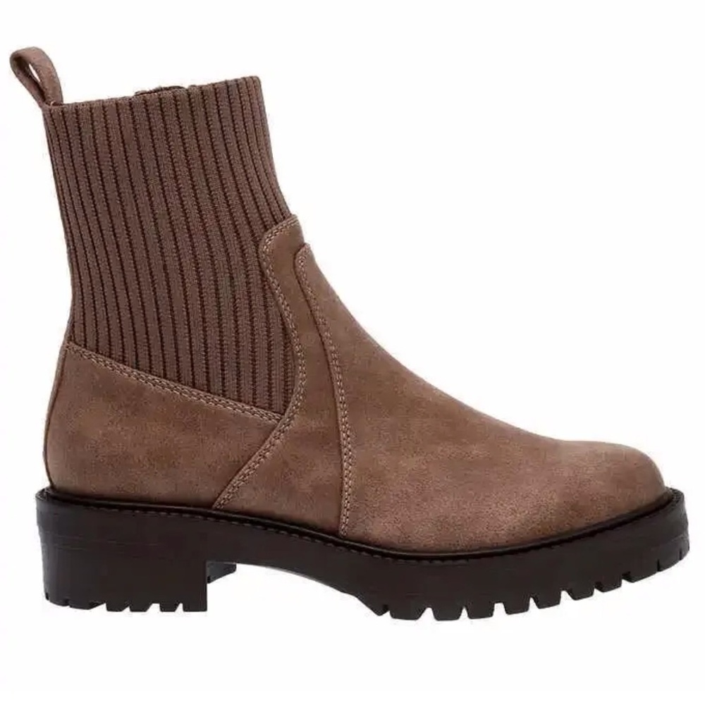 DV by Dolce Vita ORELIA BOOTS SZ 8